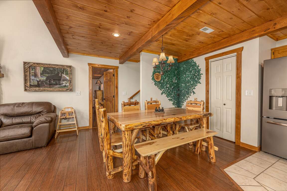 How to Book the Best Smoky Mountain Cabin Rentals for Peak Season