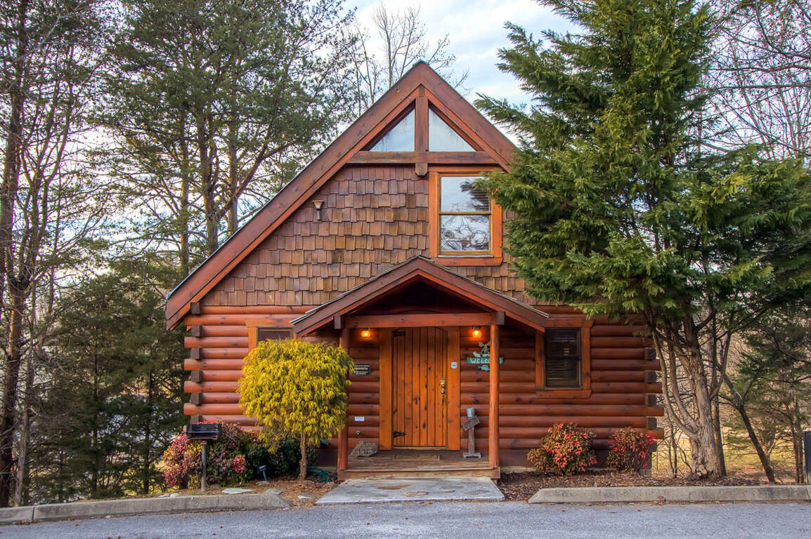 Round Up of the Best Activities in Pigeon Forge Near Cabins With Game Rooms